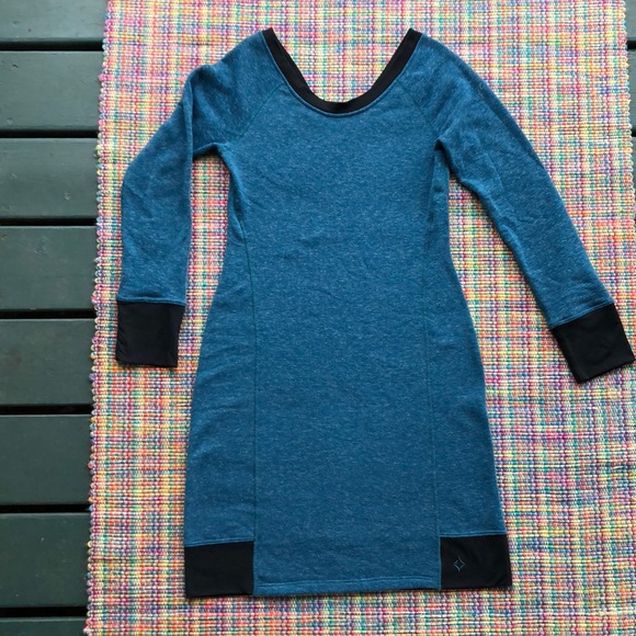 Stonewear Aria Reversible Sweater Dress - Picture 3 of 6